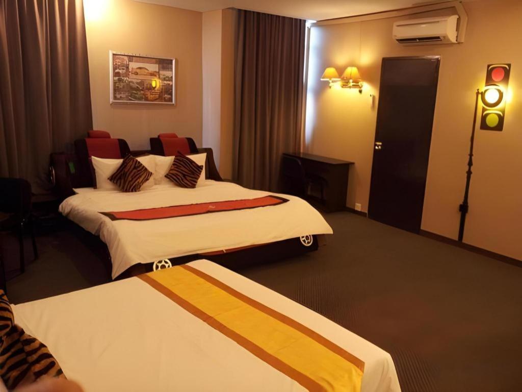 Paragon City Hotel Ipoh Esterno foto