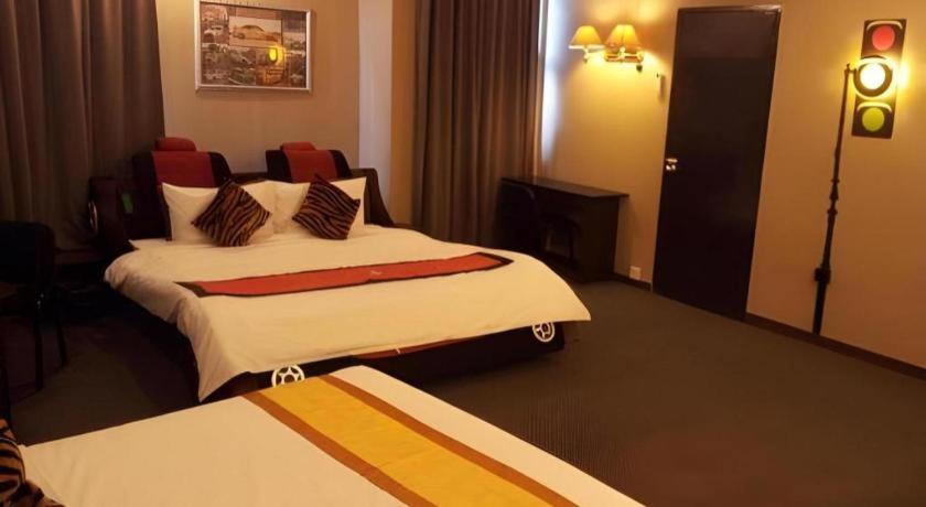 Paragon City Hotel Ipoh Esterno foto